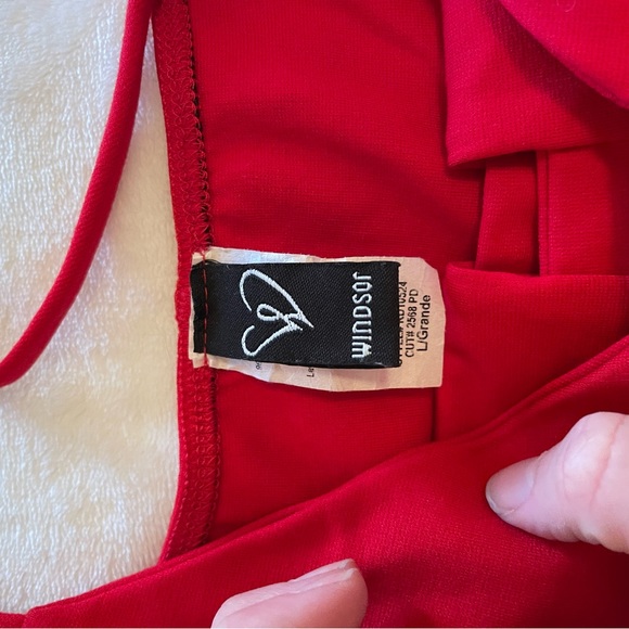 Sexy cutout mini red dress from Windsor. - Picture 2 of 2